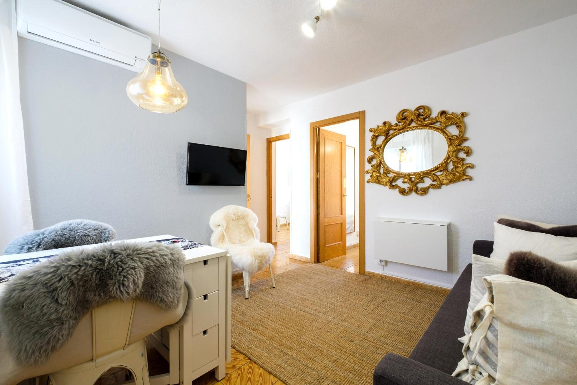 My City Home- Cozy Apartment At Aravaca マドリード エクステリア 写真