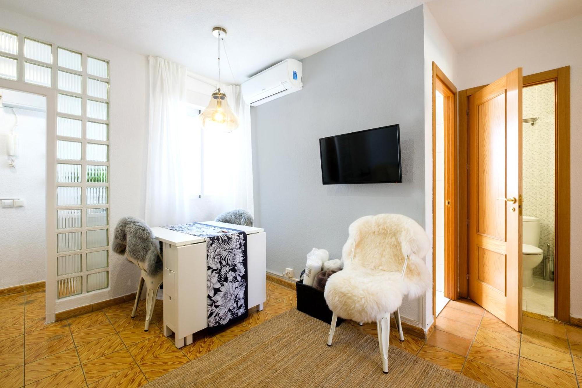 My City Home- Cozy Apartment At Aravaca マドリード エクステリア 写真